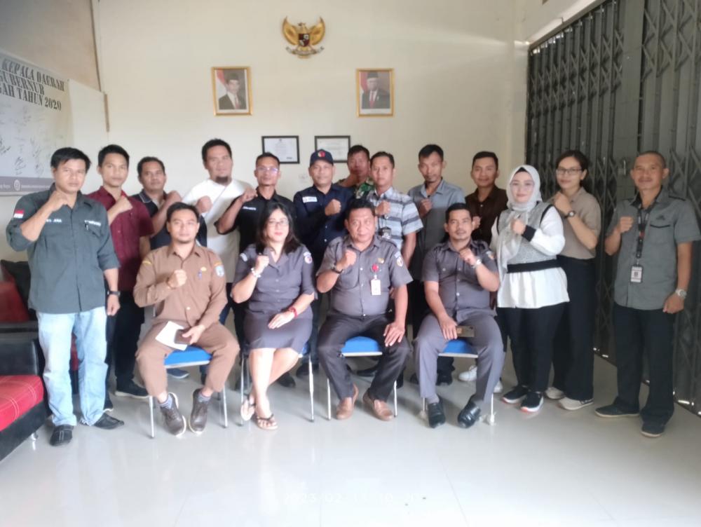 Rapat Dalam Kantor (RDK) dalam rangka Pelaksanaan Pengawasan Tahapan Verifikasi Faktual syarat dukungan minimal Bakal Calon Anggota DPD Panwaslu Kecamatan se- Kabupaten Murung Raya (
