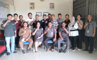 Rapat Dalam Kantor (RDK) dalam rangka Pelaksanaan Pengawasan Tahapan Verifikasi Faktual syarat dukungan minimal Bakal Calon Anggota DPD Panwaslu Kecamatan se- Kabupaten Murung Raya (
